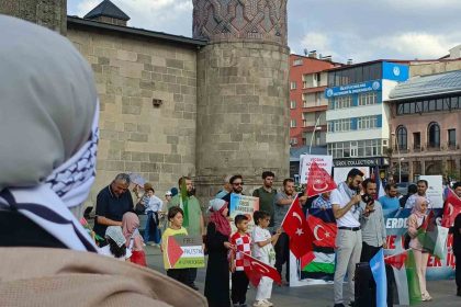 erzurumda-88-haftadir-kesintisiz-suren-sessiz-yuruyus