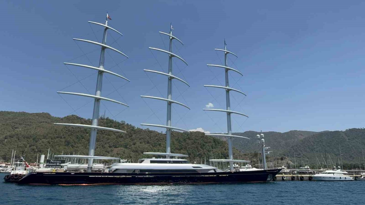 milyarlik-maltese-falcon-marmariste-milyonluk-yakit-ikmali-yapti
