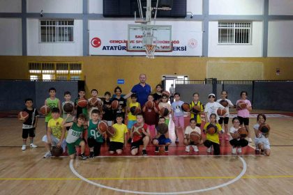 sakaryada-cocuklar-sporun-her-dalinda-dolu-dolu-bir-yaz-tatiline-basladi