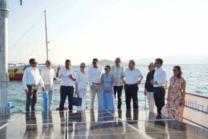 bodrumda-yuzer-deniz-suyu-aritma-platformu-tanitildi