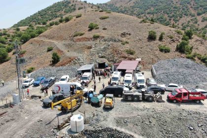 elazigdaki-gocukte-calismalar-4-saattir-suruyor-maden-ocagi-dron-ile-goruntulendi
