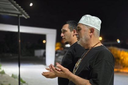 hatayda-camilerde-kuraklik-yanginlar-ve-sehitler-icin-dua-edildi