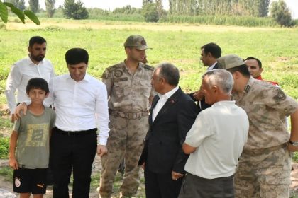 kaymakam-gulnar-vatandaslarla-biraraya-geldi