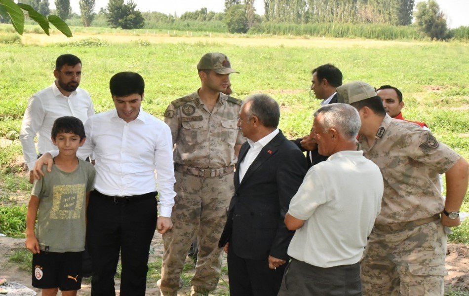 kaymakam-gulnar-vatandaslarla-biraraya-geldi