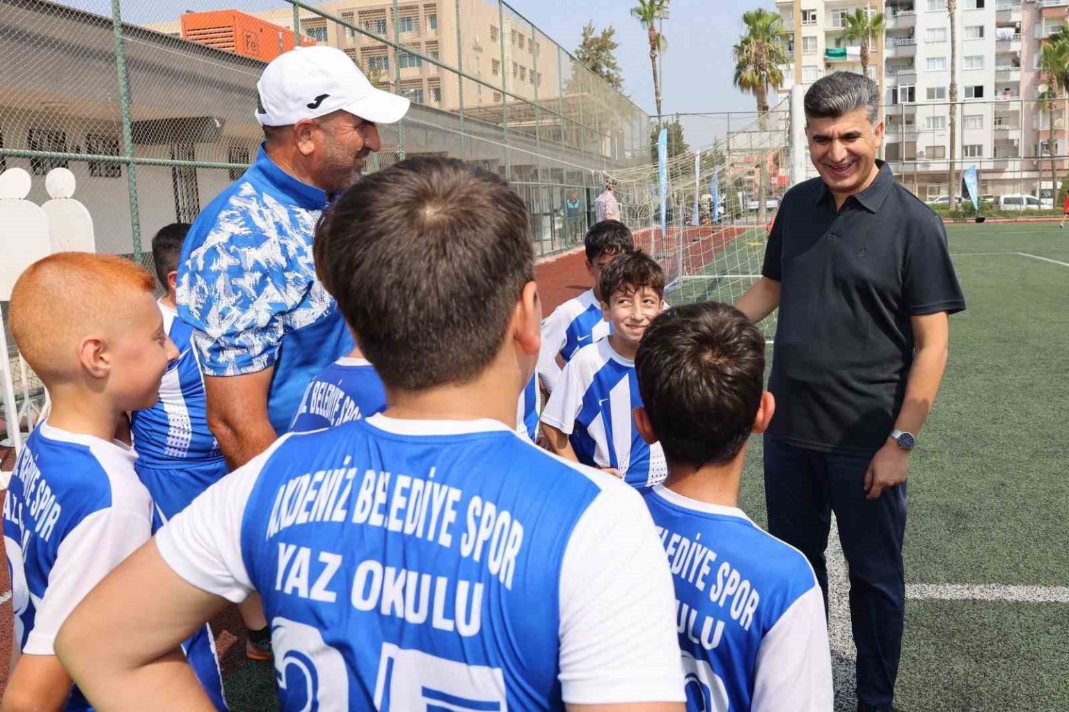 yaz-spor-kurslari-ile-akdenizli-cocuklar-gelecege-hazirlaniyor