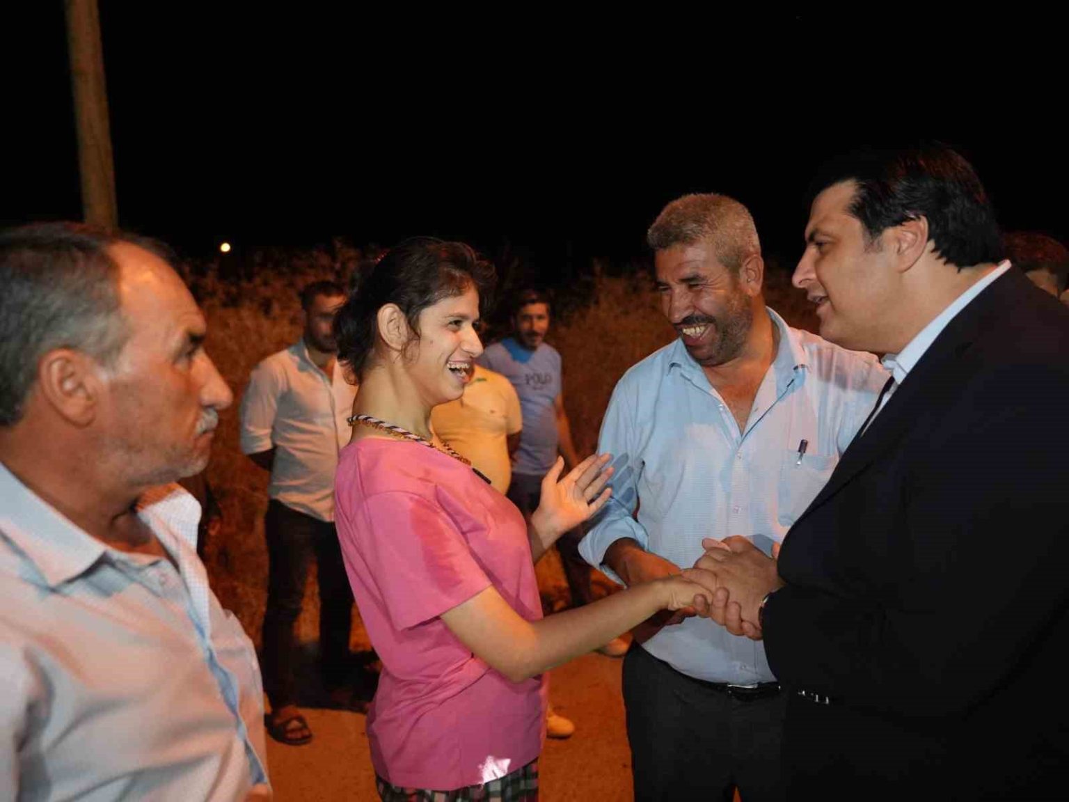 yilmazdan-koksalan-mahallesine-ziyaret