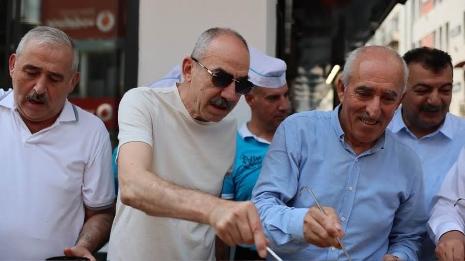 aydemirden-vatandaslara-asure-ikrami