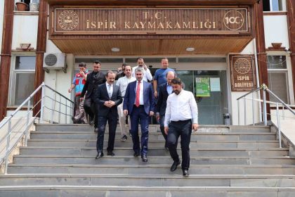 bakan-yardimcisi-tarikdaroglundan-ispire-sosyal-hizmet-odakli-ziyaret