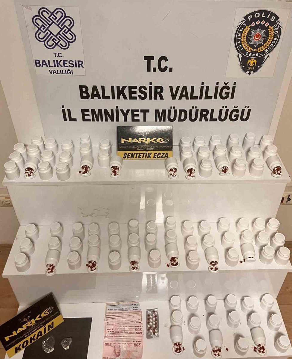 balikesirde-polisten-3-sahsa-uyusturucu-operasyonu