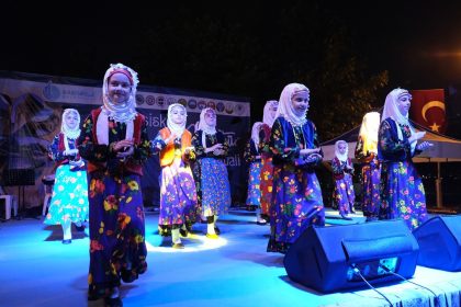basiskelede-yoresel-kulturler-festivalde-bulustu