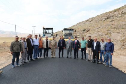 bitlis-il-ozel-idaresinin-koy-yollari-calismalari