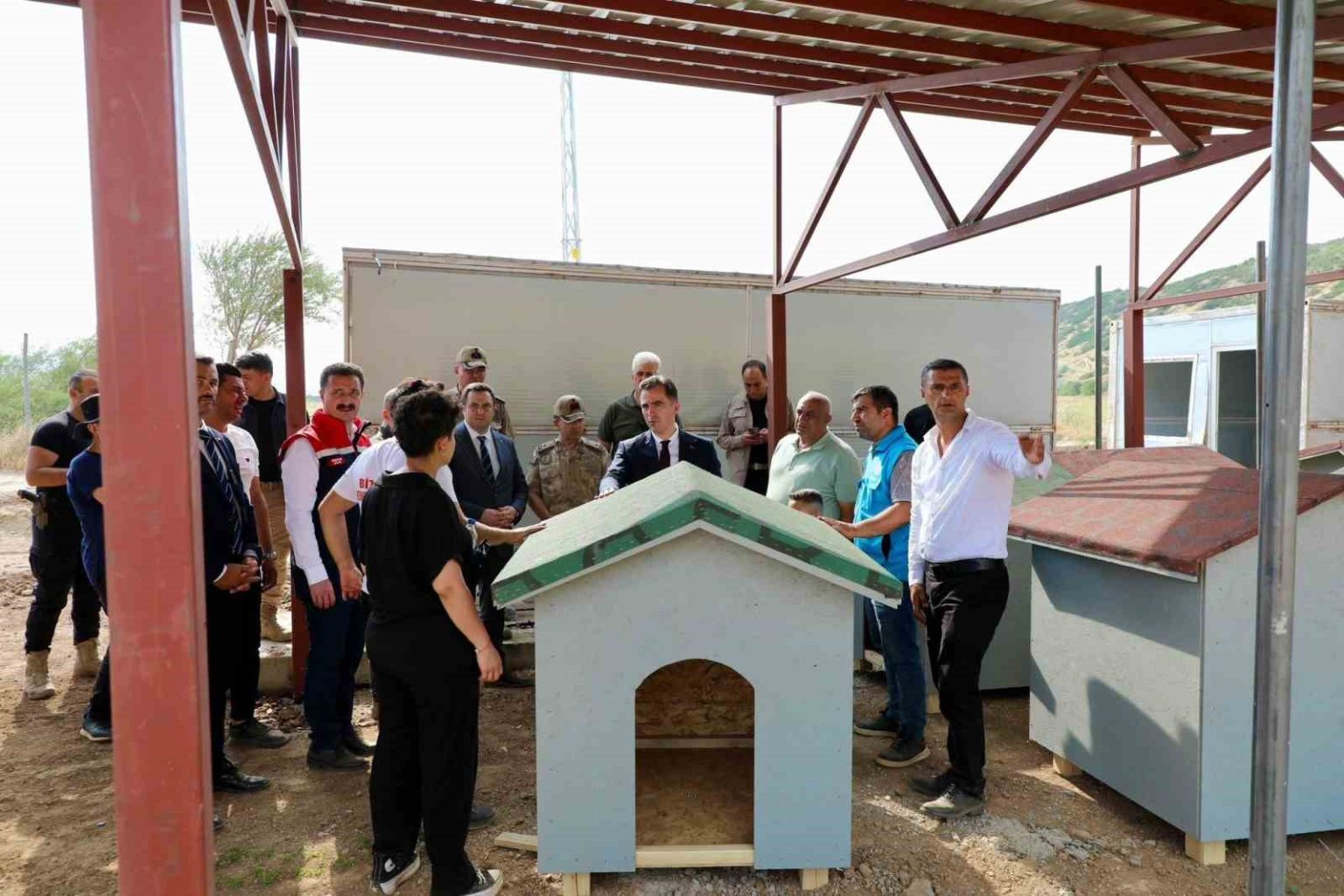 bitlisteki-hayvan-barinagi-ve-dogal-yasam-alani-calismalari
