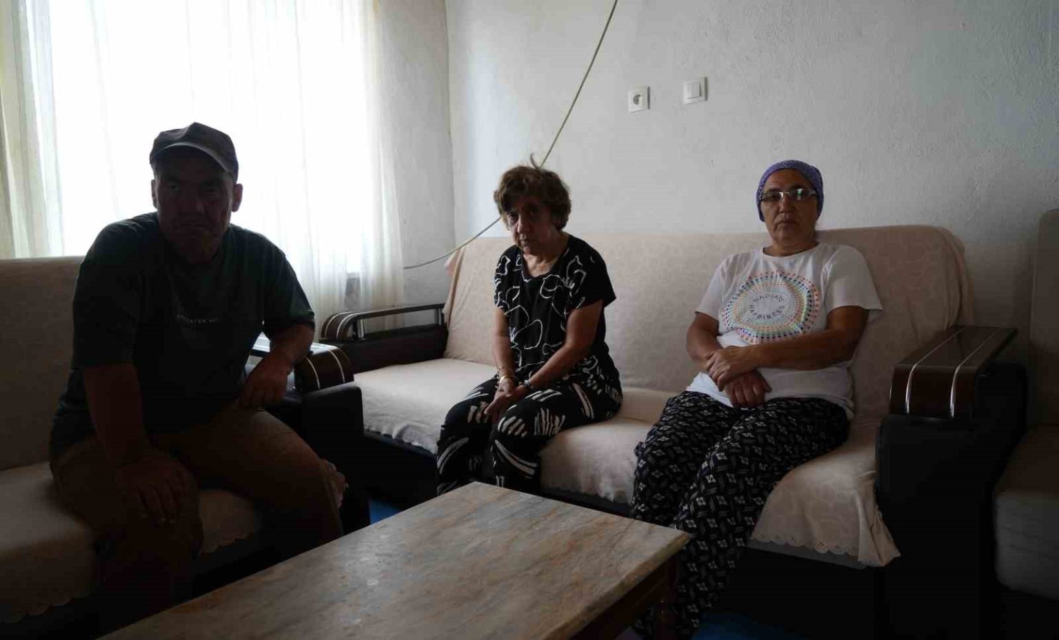 buyuksehirden-koye-umutlu-donus-engeli-kardeslerine-yuva-kurmak-isteyen-abla-hayaline-kavustu