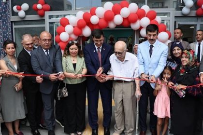 kutahyada-yasli-ve-engelli-gunduz-yasam-merkezi-acildi