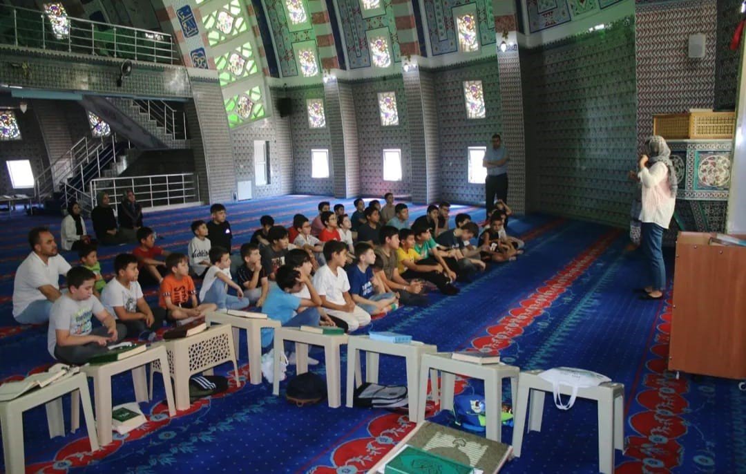 kutahyada-yaz-kuran-kurslarinda-112-acil-cagri-farkindaligi