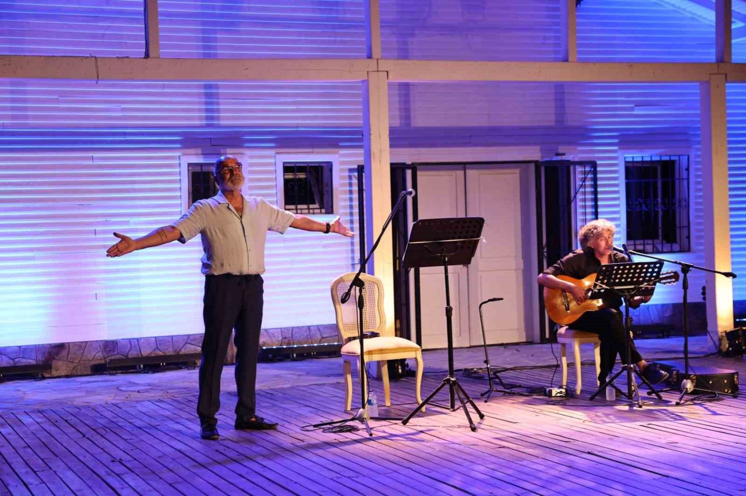 nkt-yaz-sezonunu-ormandaki-kulubede-ozel-konser-ile-acti