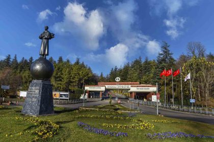 kampus-hazir-anadolu-universitesi-ogrencilerini-bekliyor