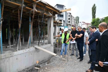 vali-cicek-spor-insaatlarini-denetledi