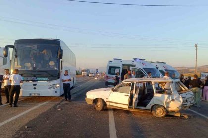 adiyamanda-otobus-ile-otomobil-carpisti-5-yarali