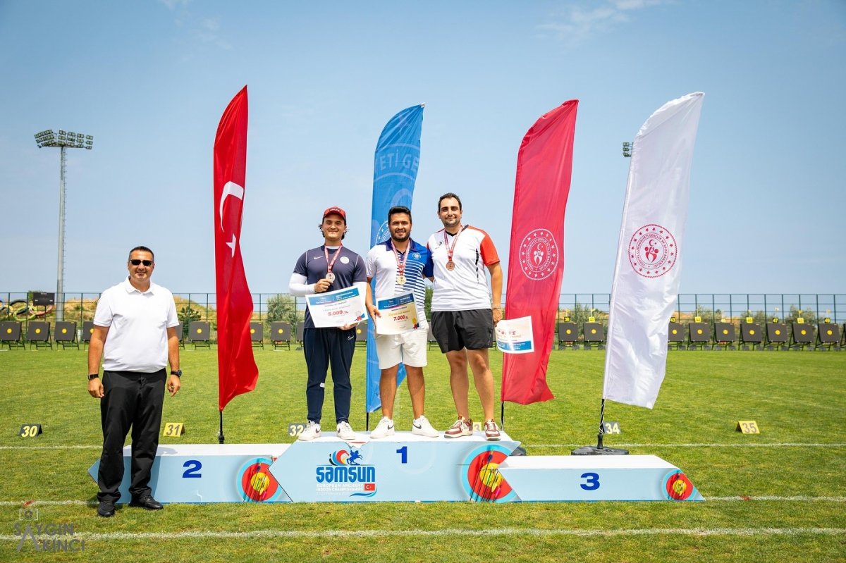 kayseri-spor-a-s-okcularindan-3-gumus-madalya