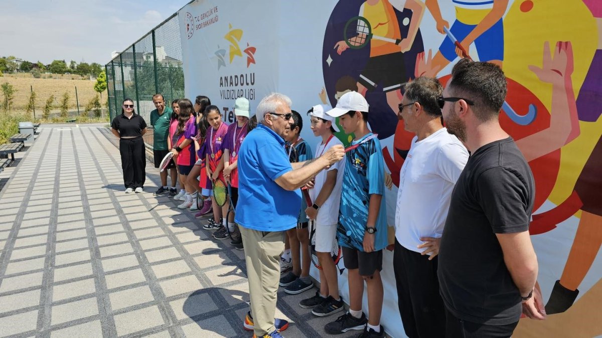 kayseri-tenis-takimlari-turkiye-yari-finaline-yukseldi