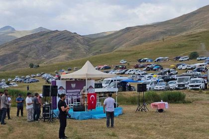 mor-yaylada-festival-coskusu