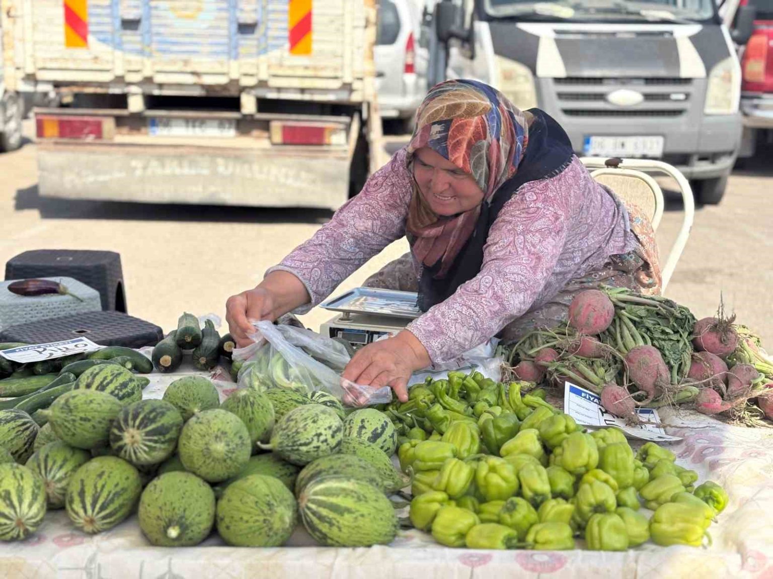 sincan-belediyesi-uretici-koylu-pazarlari-hizmette