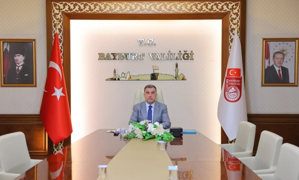 vali-eldivan-bakan-yerlikaya-baskanligindaki-toplantiya-katildi