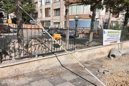 ankarada-elektrik-akimina-kapilan-belediye-iscisi-hastaneye-kaldirildi