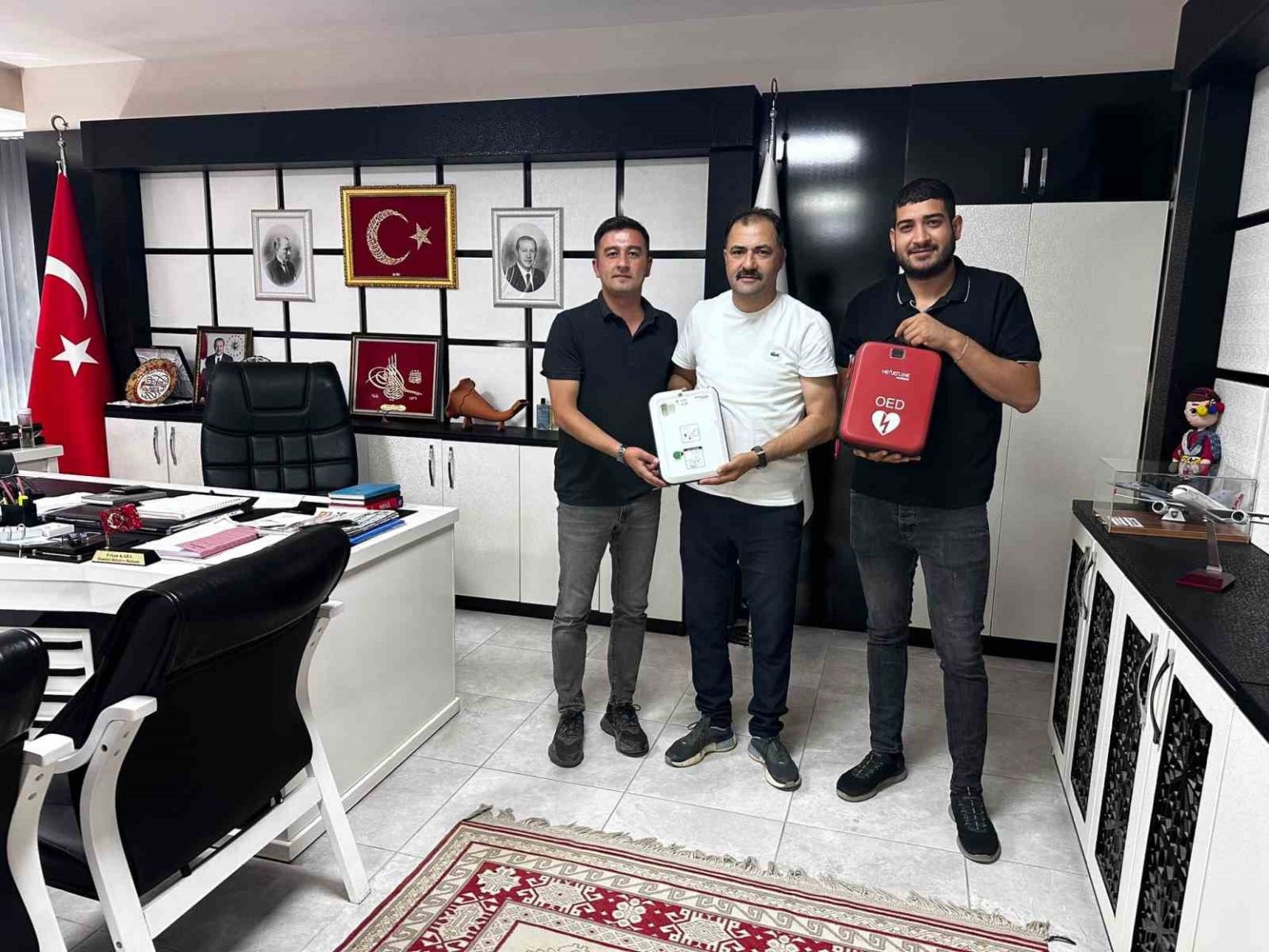 aselsandan-demirci-belediyesine-2-adet-oed-cihazi-hibe-edildi
