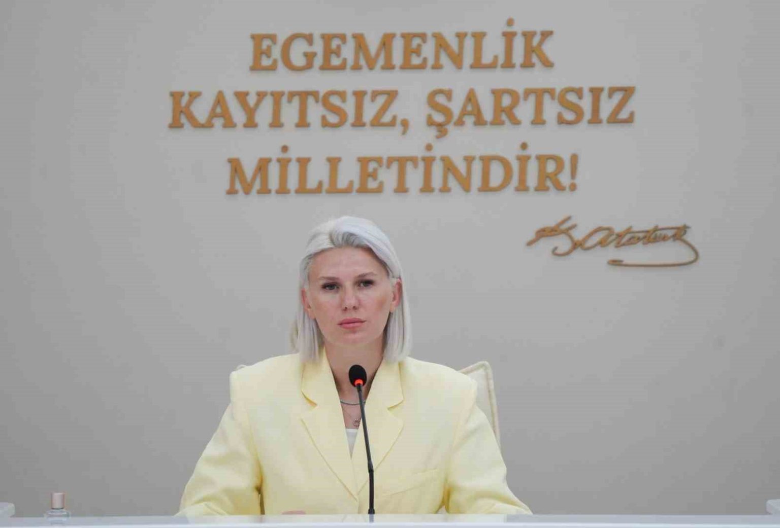 bilecik-belediye-meclisinde-borc-ve-personel-gundemi