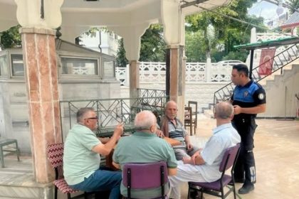 bilecikte-polis-ekiplerinden-dolandiricilikla-mucadeleye-yonelik-bilgilendirme-calismasi