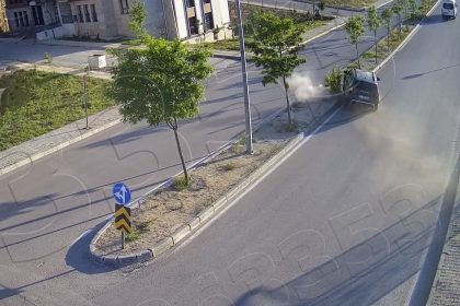elazigda-trafik-kazasi-kameralara-yansidi