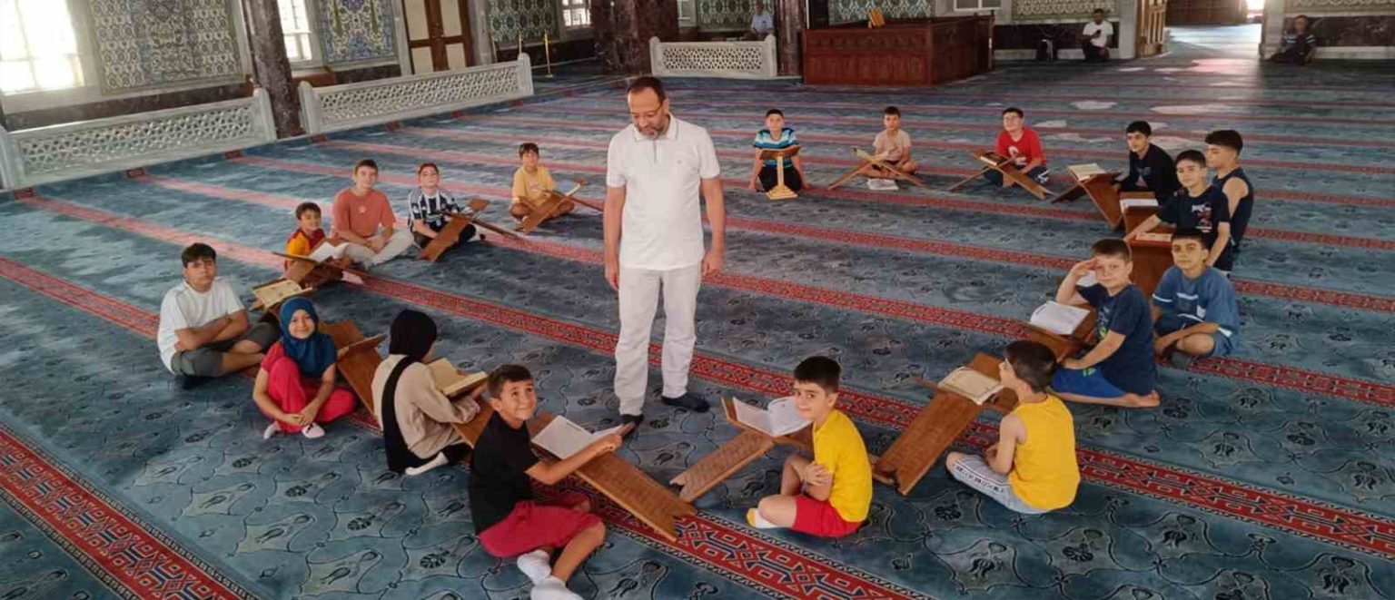 elazigda-yaz-kuran-kurslari-etkinlikleri-suruyor