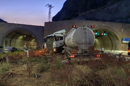 gumushanede-tunelde-trafik-kazasi-1-yarali