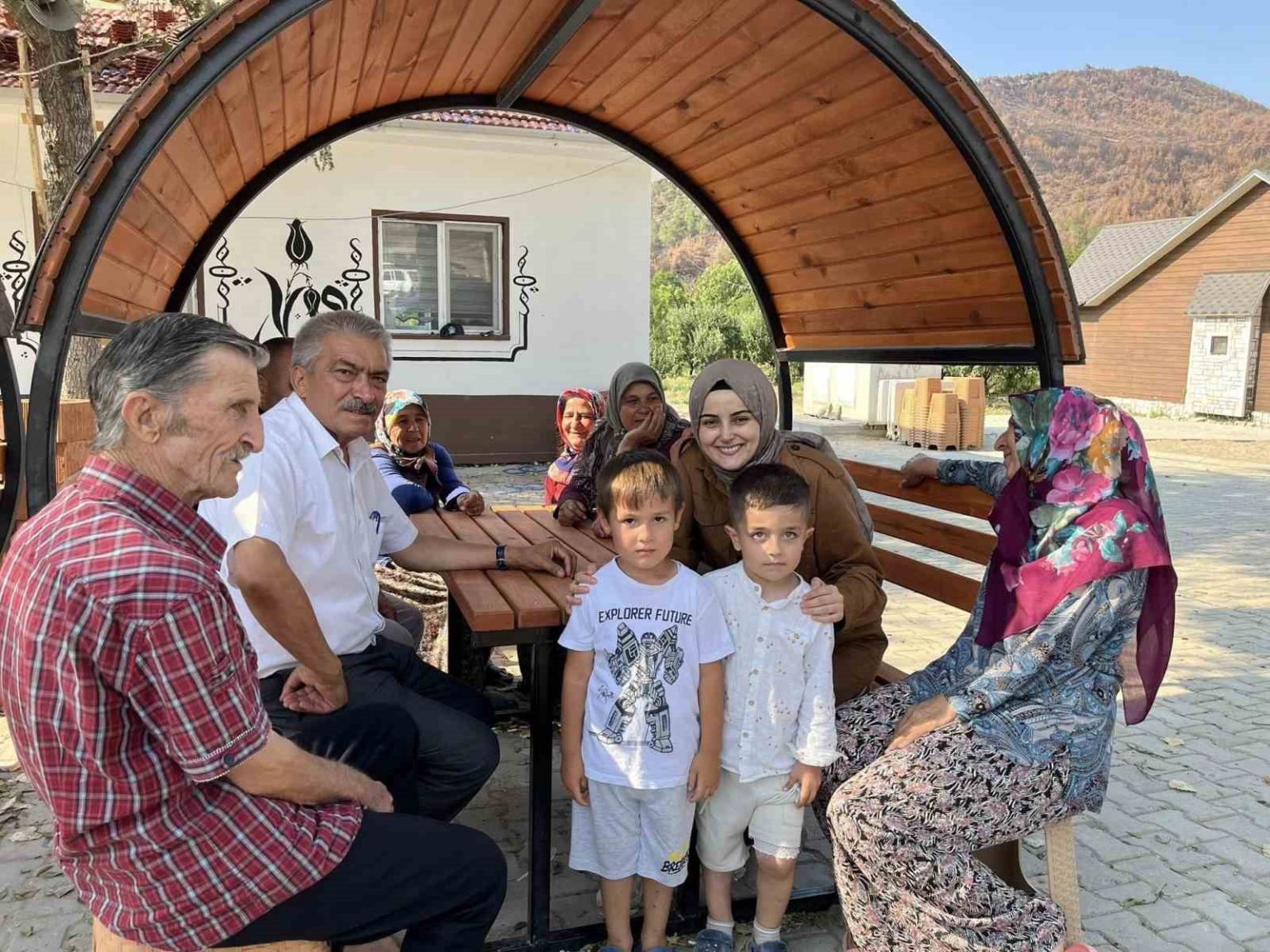 kaymakam-kilic-yangin-sonrasi-calismalari-yerinde-inceledi
