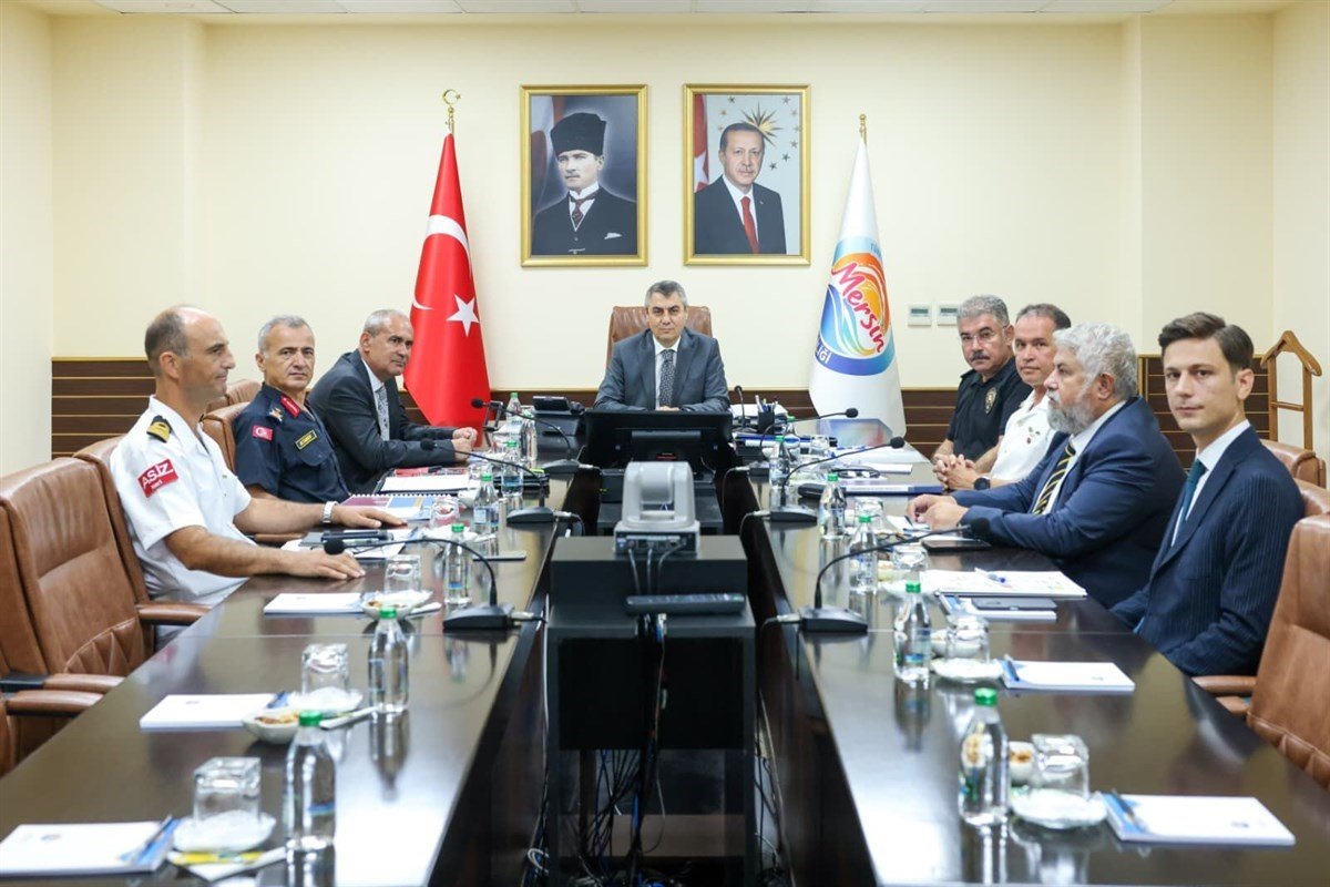 mersinde-guvenlik-ve-asayis-degerlendirme-toplantisi-yapildi