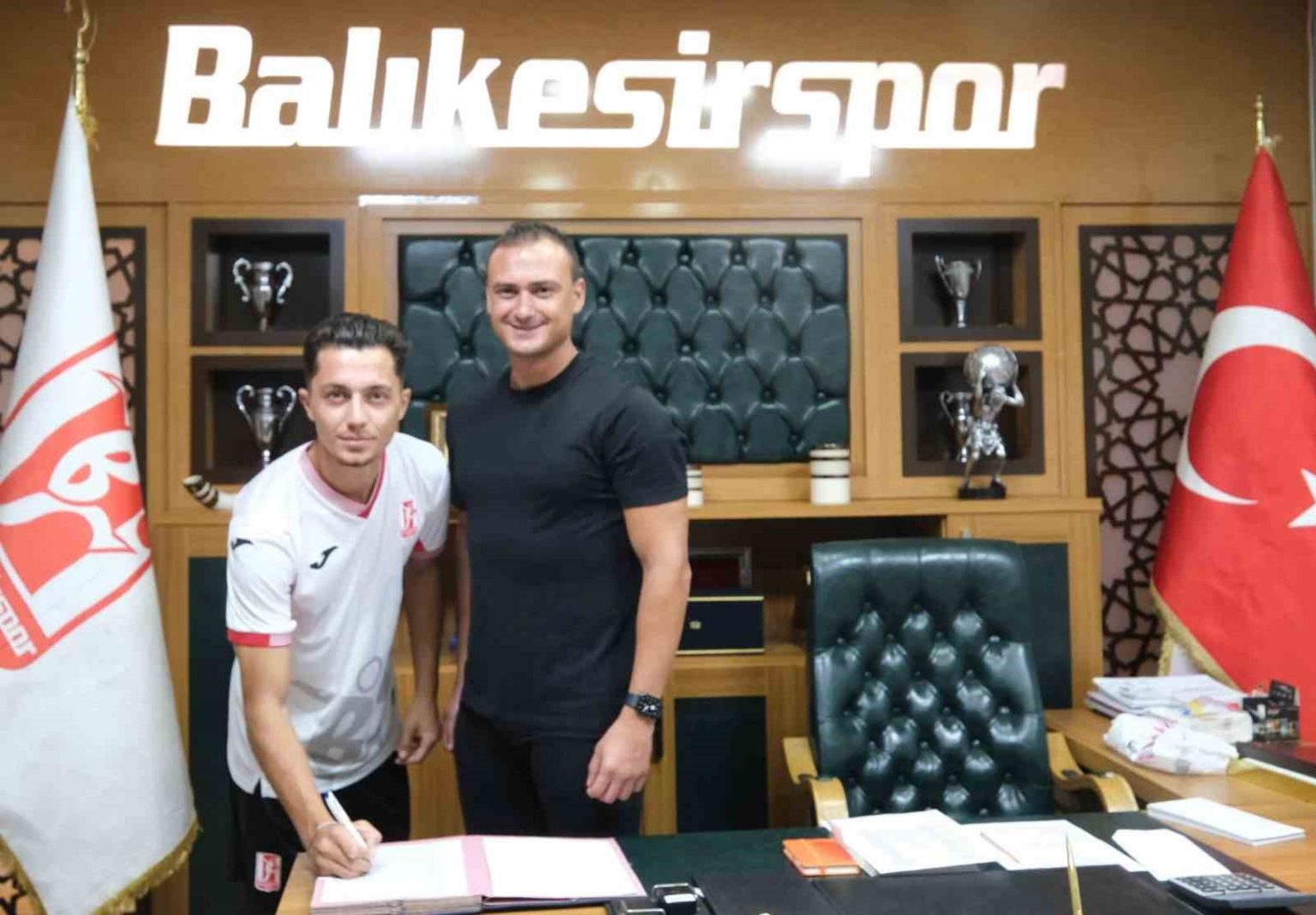 pendiksporlu-yekta-sonmez-balikesirsporda