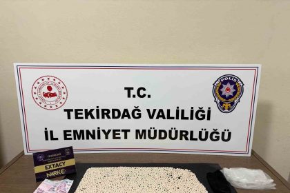 tekirdagda-torbaci-operasyonu-2-bin-474-sentetik-hap-ele-gecirildi
