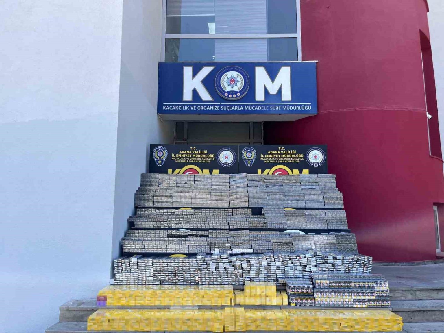 adanada-18-bin-700-paket-kacak-sigara-ele-gecirildi
