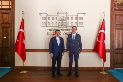 bilecik-valisi-faik-oktay-sozer-il-tarim-ve-orman-muduru-cetin-ayvaliki-makaminda-agirladi