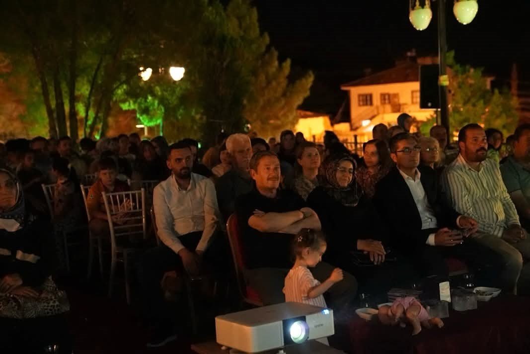 darendede-yazlik-sinema-gunleri-basladi
