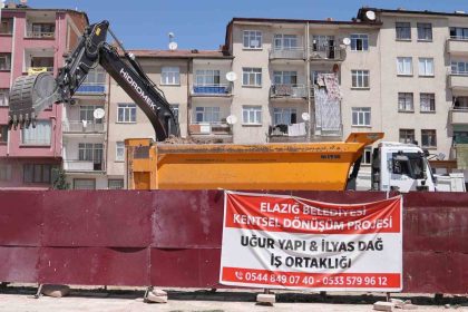 elazigda-kentsel-donusum-projesinde-ilk-temel-atiliyor