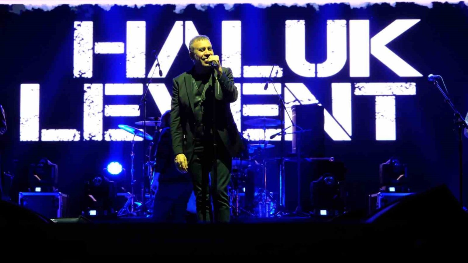 haluk-levent-ve-zara-ile-corumda-kulaklarin-pasi-silinecek