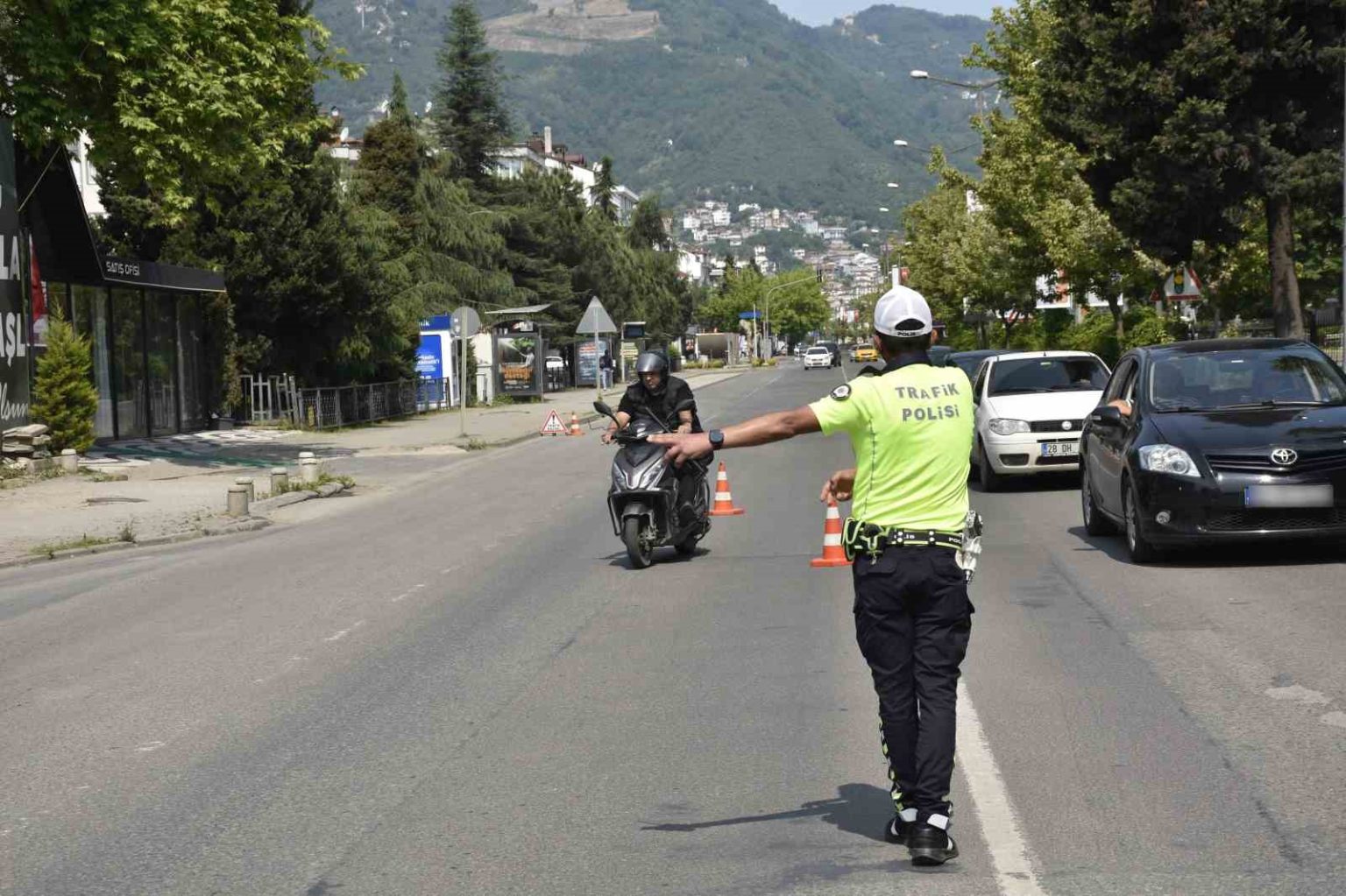 orduda-bir-haftada-14-binden-fazla-arac-ve-surucusu-denetlendi