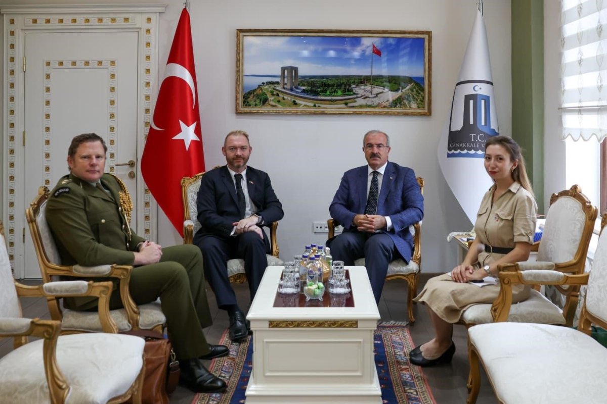 yeni-zelanda-buyukelcisi-lewistan-vali-toramana-ziyaret