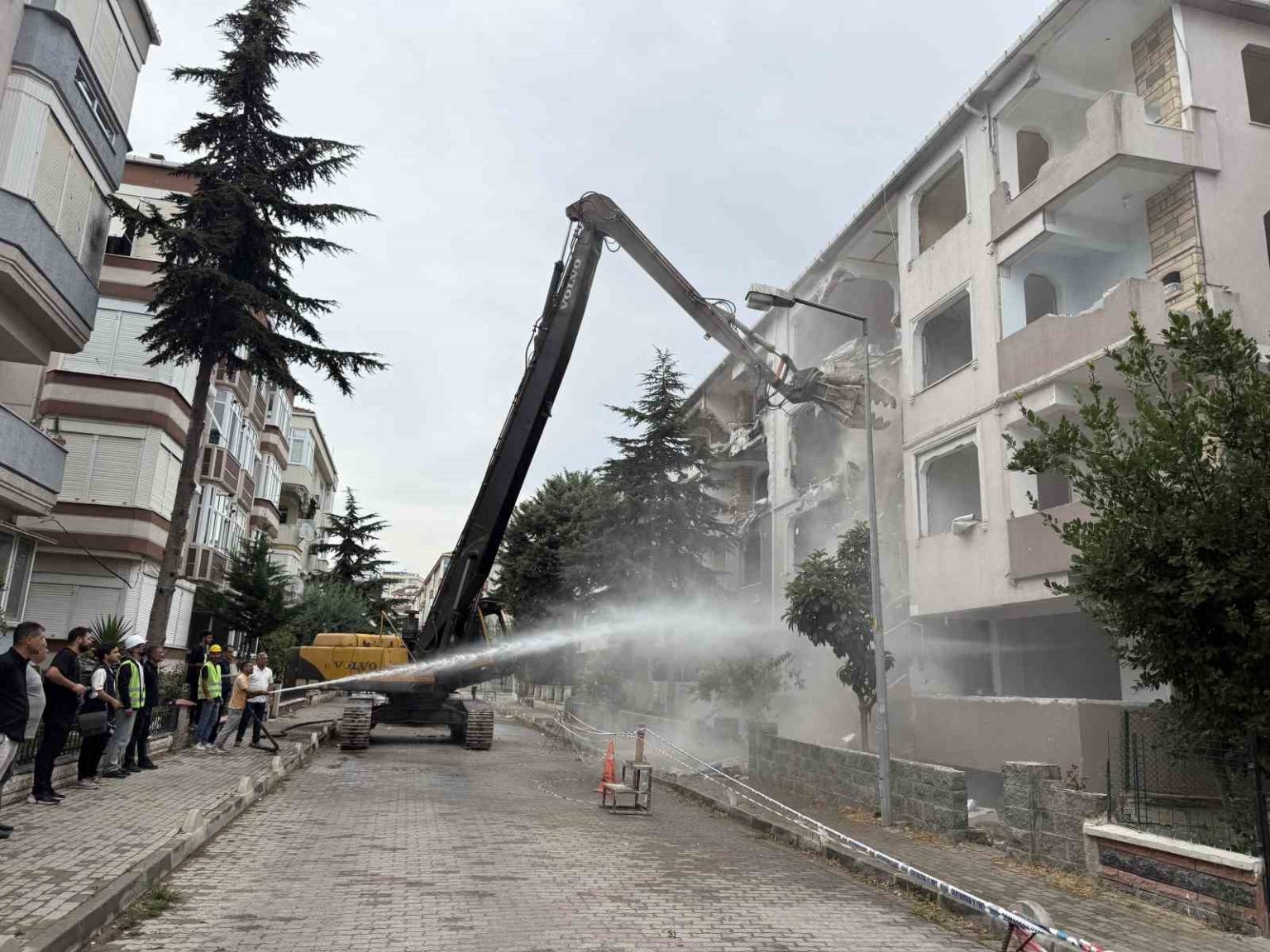 buyukcekmecede-kentsel-donusum-calismalari-devam-ediyor