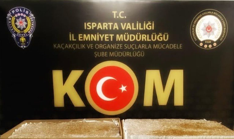 ispartada-10-bin-adet-makaron-ele-gecirildi