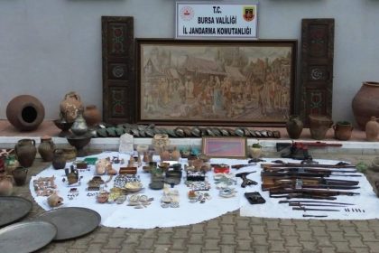 iznikte-jandarma-4-5-milyon-dolar-degerinde-tablo-ele-gecirdi