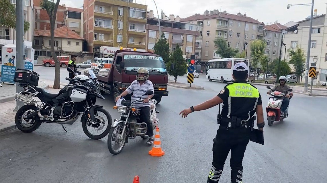 karamanda-polisin-motosiklet-denetimleri-artti